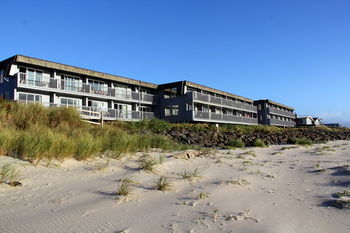 Hotel Surfside Oceanfront Resort