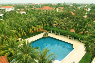 Ree Hotel