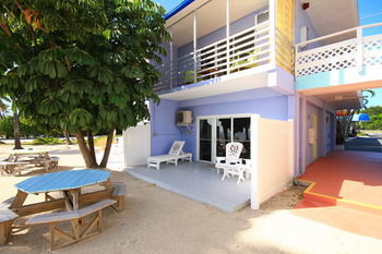 Hotel Drop Anchor Resort And Marina
