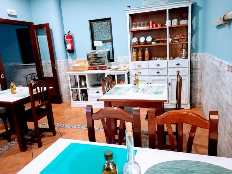 Hostal Restaurante Macavi