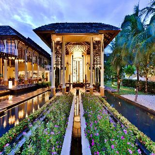 Hotel Bhu Nga Thani Resort And Spa