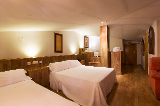 Hotel Reina Mora