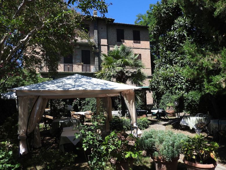 Hotel Moderno