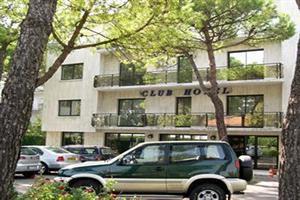 Club Hotel