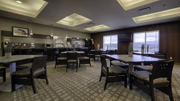 Best Western Wine Country Hotel & Suites