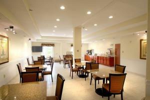 Best Western Plus Bass Hotel & Suites