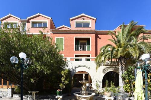 Hotel Castellu Rossu