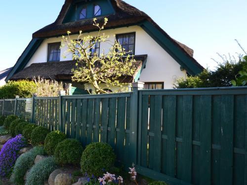 Holiday Home Boddenstrasse.1