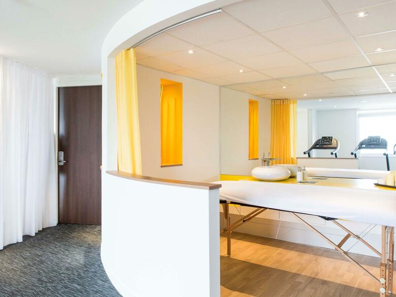 Hotel Novotel Bordeaux Le Lac