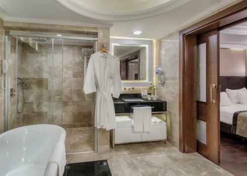 Alva Donna Hotel And Spa