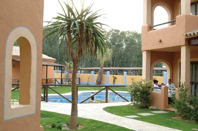 Aparthotel La Espada�a