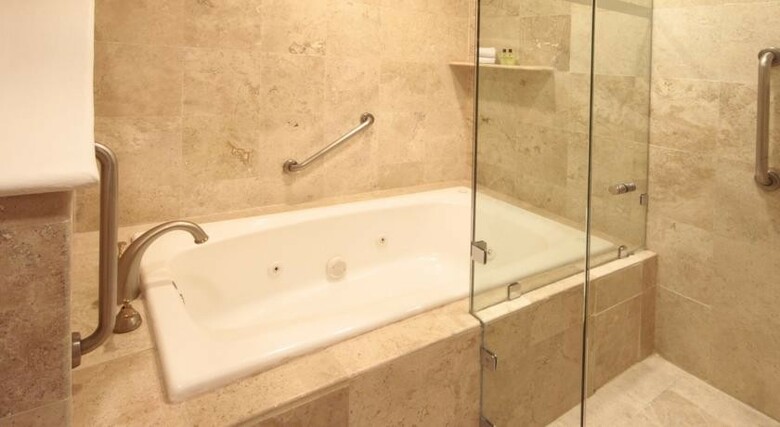 Hotel Villa Mercedes Curio Collection By Hilton