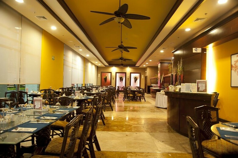 Radisson Col�n 2000 Hotel & Casino