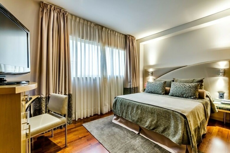 Hotel Sansi Diputacio