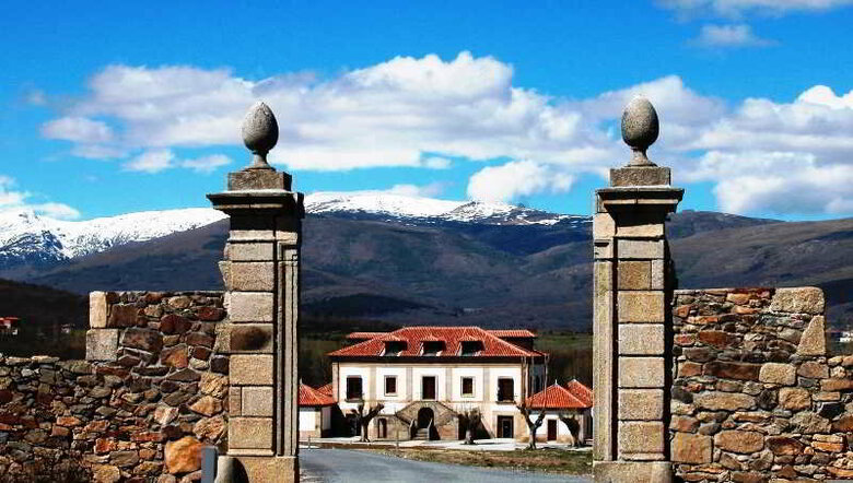 Hotel Iz�n Puerta De Gredos
