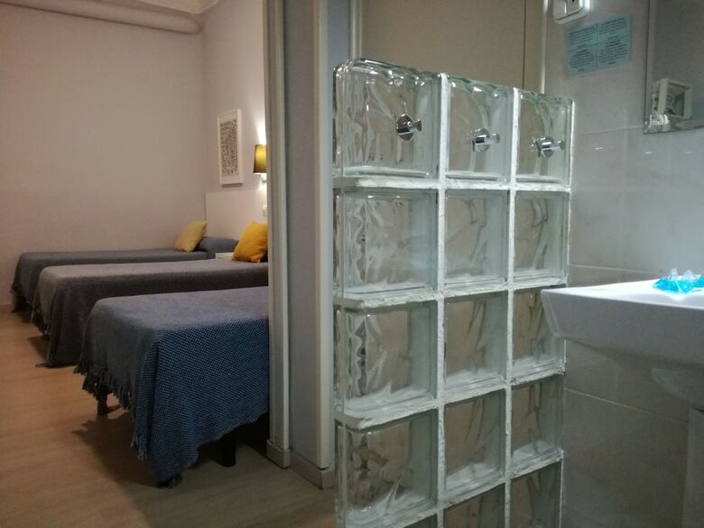 Hostal Lesseps