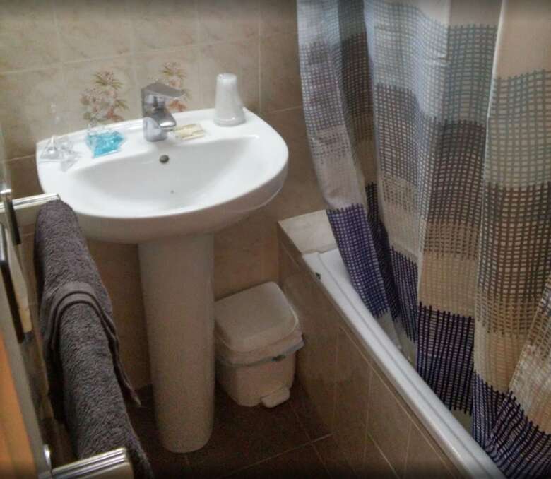 Hostal Lesseps