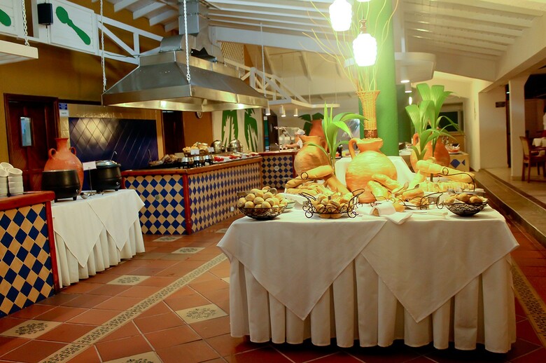 Hotel Decameron Marazul