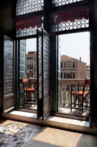 Hostal Palazzetto Pisani Grand Canal