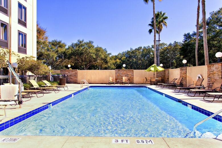 Hotel Holiday Inn Express Tampa/brandon