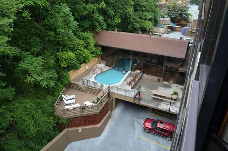 Edgewater Hotel