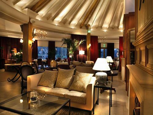 Hotel Les Manoirs de Tourg�ville