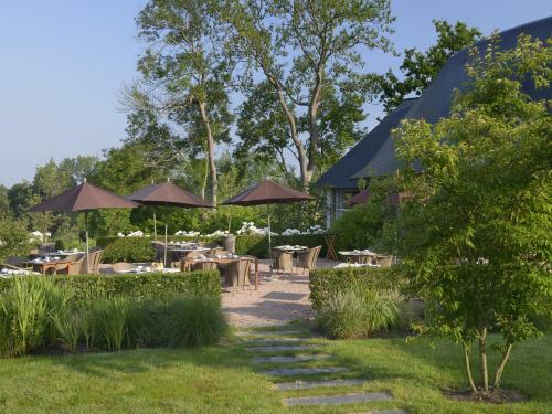 Hotel Les Manoirs de Tourg�ville
