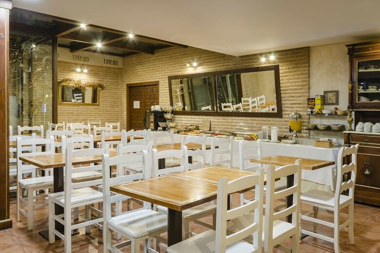 Hostal Puerta Bisagra