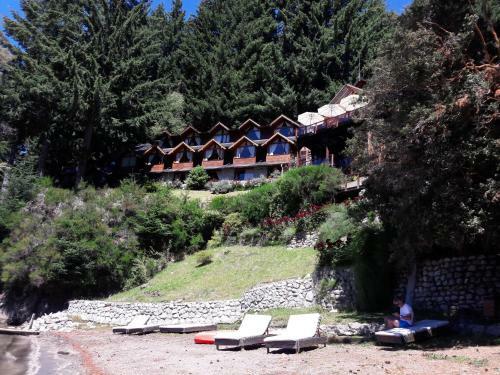 Hotel Dos Bahias Lake Resort