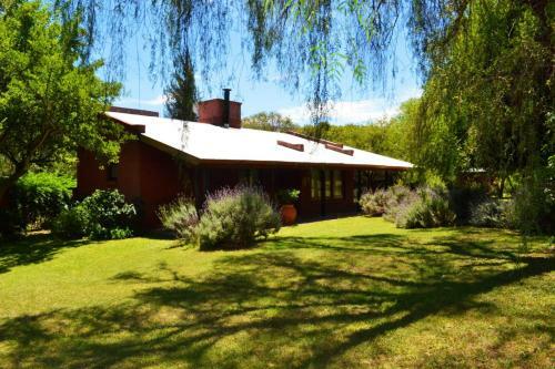 Lodge Magenta Complejo Caba�as & Spa