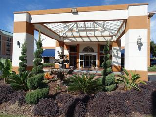 Hotel *best Western Carlton Suites*