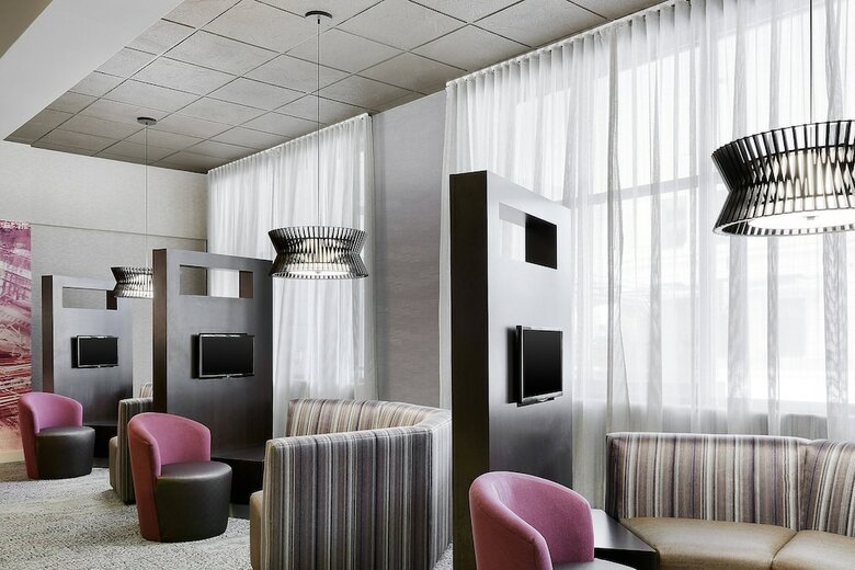 Hotel Courtyard By Marriott Milwaukee Downtown