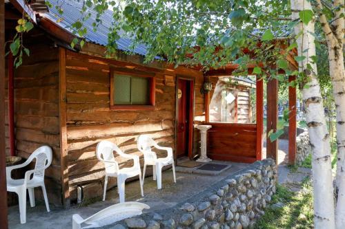 Hostal Caba�as Los Tilos