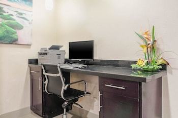 Hotel La Quinta Inn Dallas Lbj Central