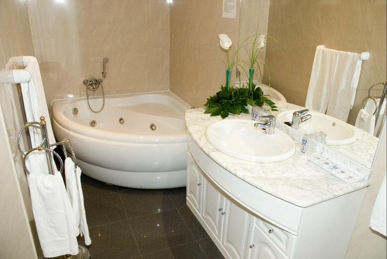 Hotel Avenida De Espa�a