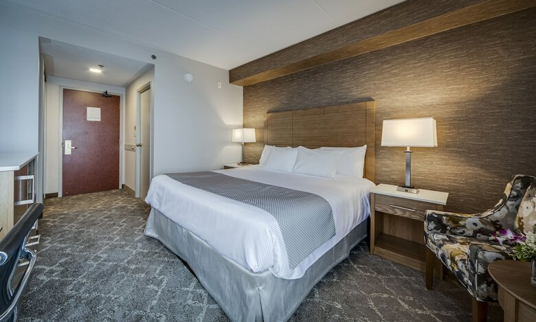 Hotel Monte Carlo Inn Vaughan Suites