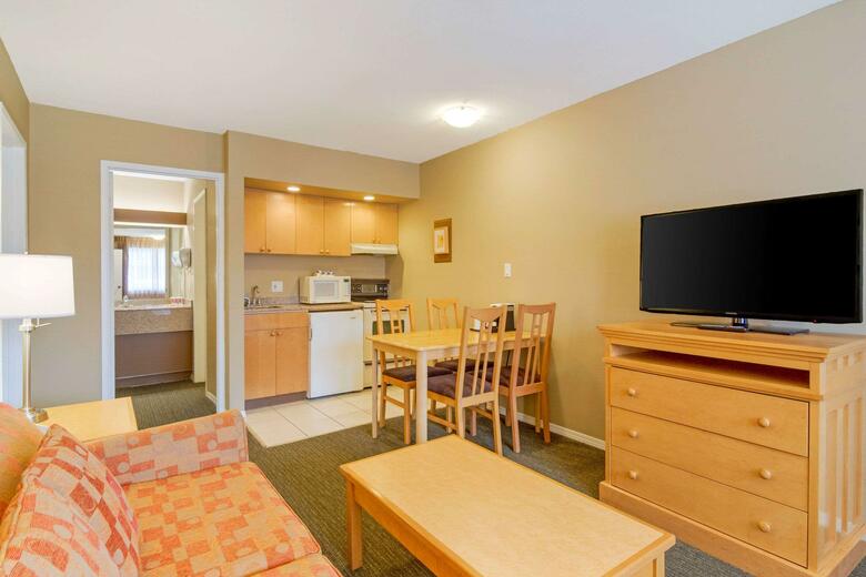 Hotel Comfort Inn & Suites N. Vancouver