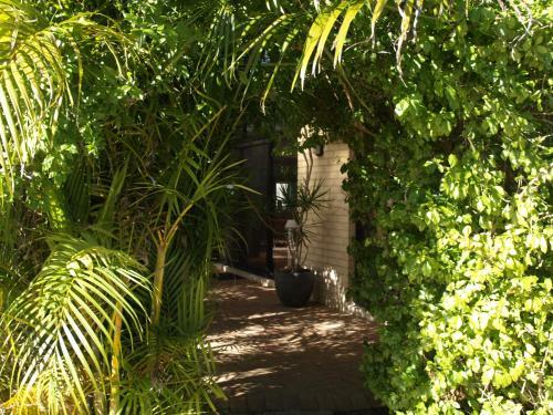 Baudins Of Busselton B&B