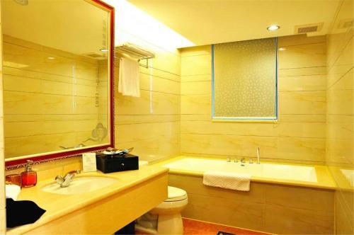 Yes Hotel (Xin He Yuan Branch)
