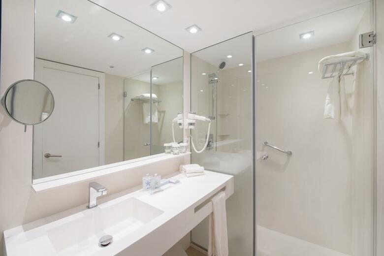 Hotel Iberostar Waves Cristina