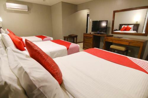 Artina Suites Hotel