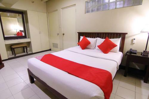 Artina Suites Hotel