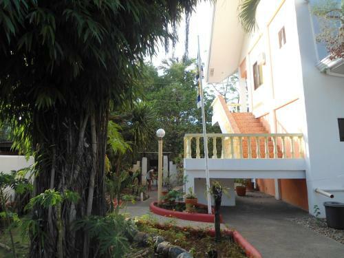 Posada Menchu's Pension House