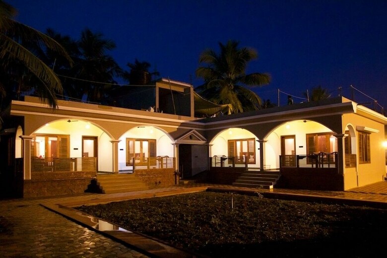 Hotel Dunhill Beach Resort