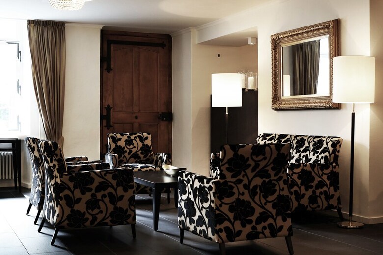Parkhotel Schloss H�nigen