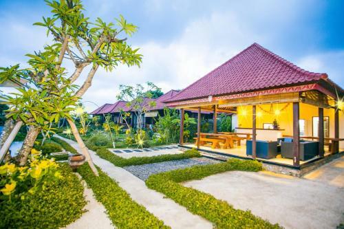 Dini D'nusa Lembongan