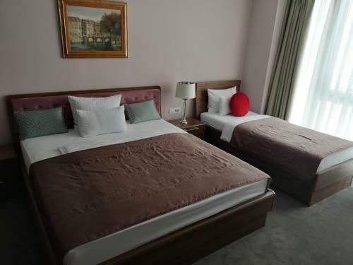 Hotel R