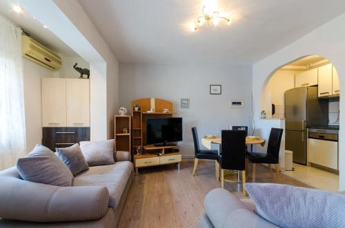 Apartment In Crikvenica 5614
