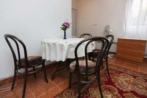 Apartments With A Parking Space Punat (Krk) - 5350