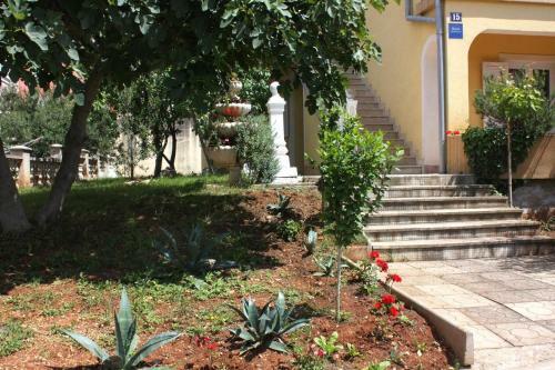 Apartments With A Parking Space Punat (Krk) - 5350